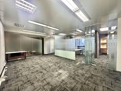 Sunshine Plaza (D7), Office #558113571